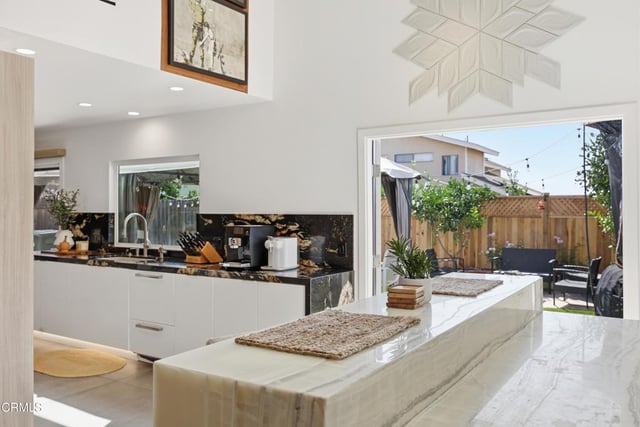 9998 Jamestown Street, Ventura, CA 93004 — photo 10 of 43