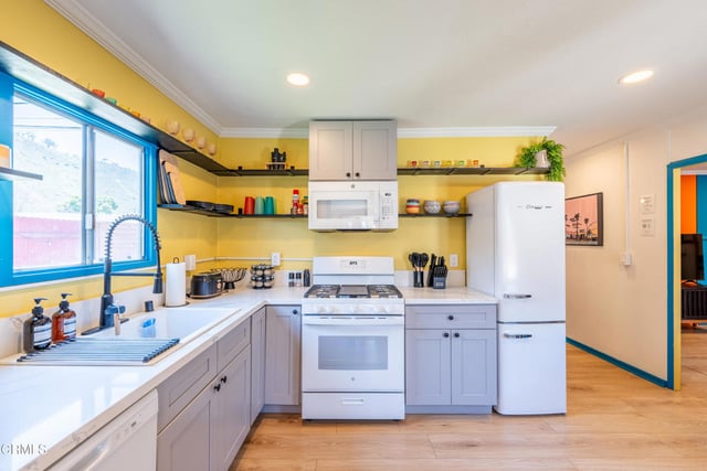 1552 Cameron Street, Ventura, CA 93001 — photo 9 of 28