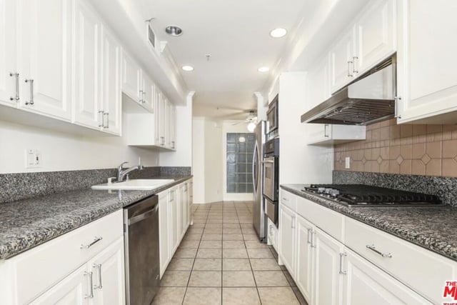 1817 Selby Avenue 102, Los Angeles, CA 90025 — photo 12 of 29