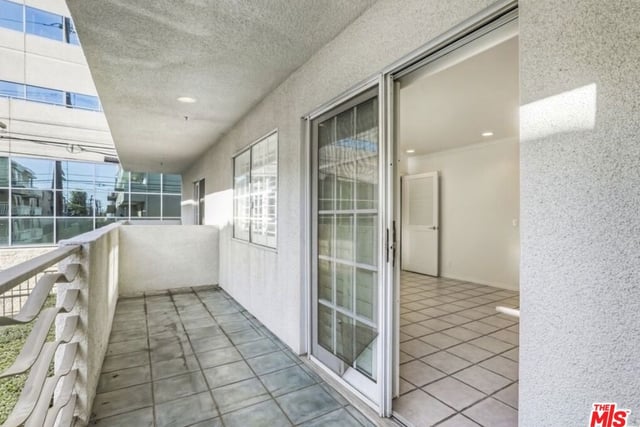 1817 Selby Avenue 102, Los Angeles, CA 90025 — photo 28 of 29