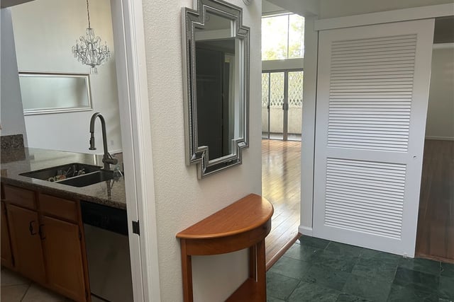 5440 Lindley Avenue 310, Encino, CA 91316 — photo 9 of 20