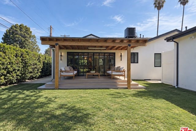 6385 Zelzah Avenue, Encino, CA 91316 — photo 20 of 32
