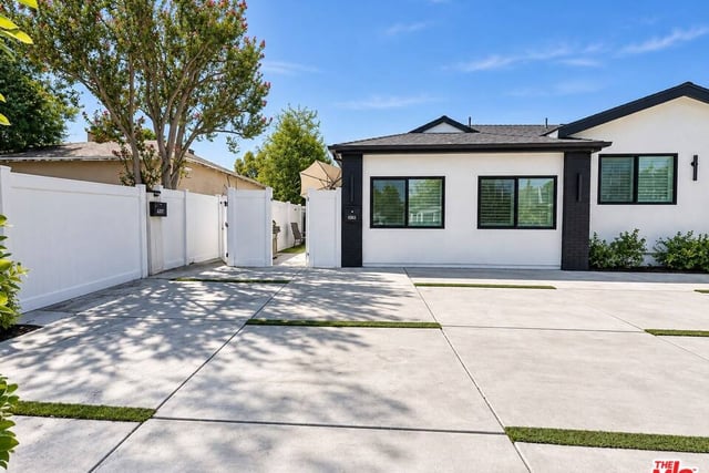6385 Zelzah Avenue, Encino, CA 91316 — photo 3 of 32