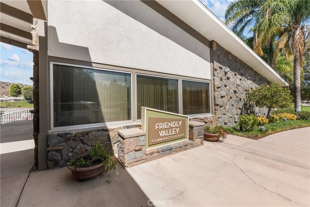 19229 Avenue Of The Oaks A, Newhall, CA 91321 — photo 31 of 53