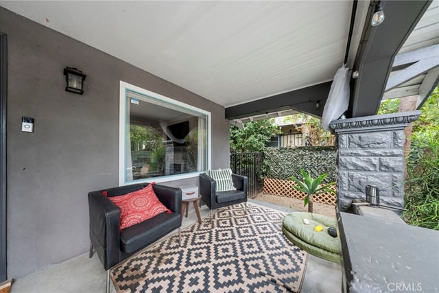 3858 S Hobart Boulevard, Los Angeles, CA 90062 — photo 3 of 43