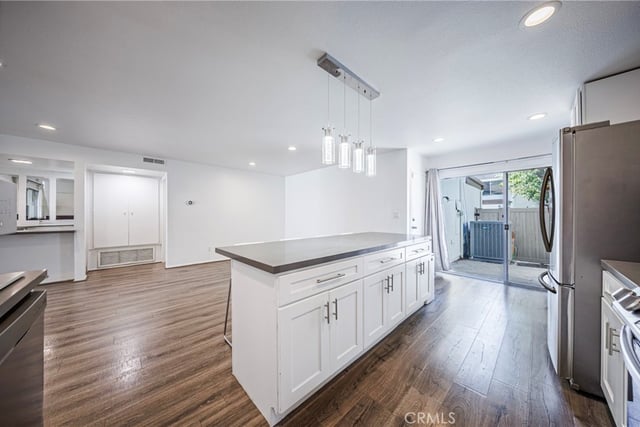 10415 Larwin, Chatsworth, CA 91311 — photo 14 of 38