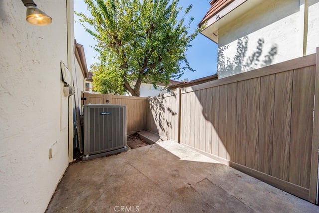 10415 Larwin, Chatsworth, CA 91311 — photo 17 of 38