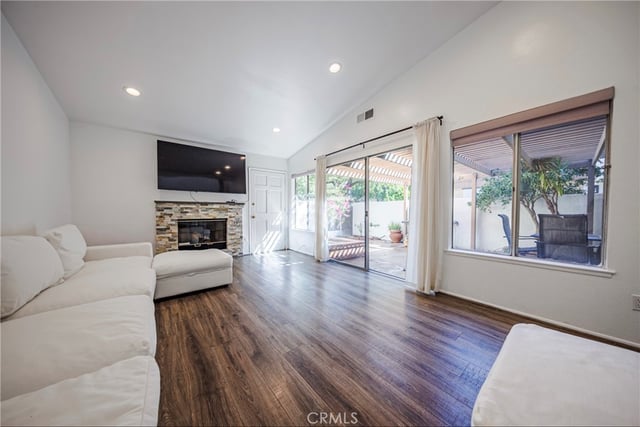 10415 Larwin, Chatsworth, CA 91311 — photo 7 of 38