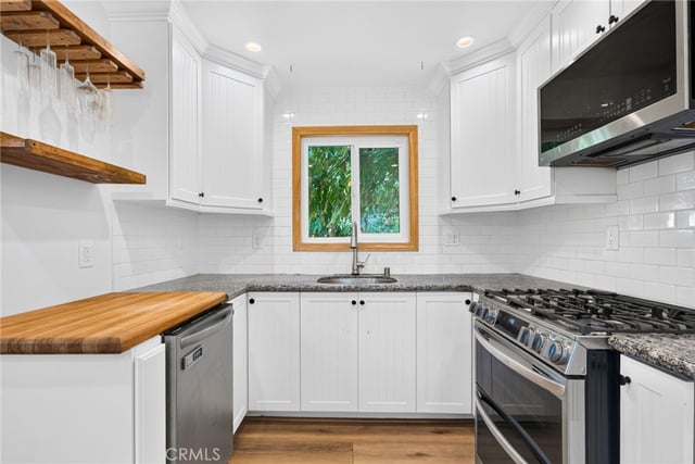 920 N Grand, San Pedro, CA 90731 — photo 17 of 38
