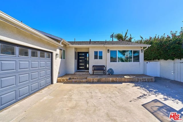 3310 Onrado Street, Torrance, CA 90503 — photo 2 of 33