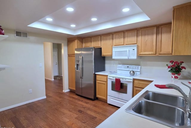 20193 Village 20, Camarillo, CA 93012 — photo 14 of 60