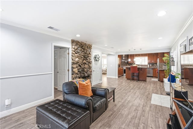 2102 Pattiz Avenue, Long Beach, CA 90815 — photo 12 of 36