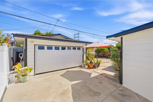 2102 Pattiz Avenue, Long Beach, CA 90815 — photo 28 of 36