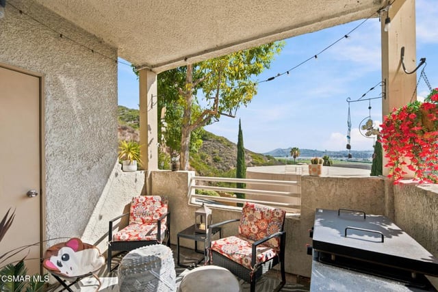 2913 Antonio Drive 104, Camarillo, CA 93010 — photo 11 of 32