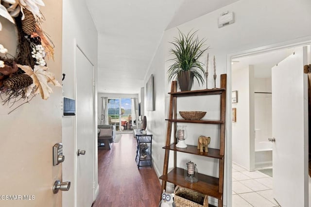 2913 Antonio Drive 104, Camarillo, CA 93010 — photo 2 of 32