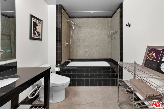 849 S Broadway 203, Los Angeles, CA 90014 — photo 19 of 35