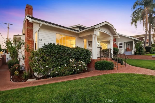 1129 W 9th Street W, San Pedro, CA 90731 — photo 3 of 54