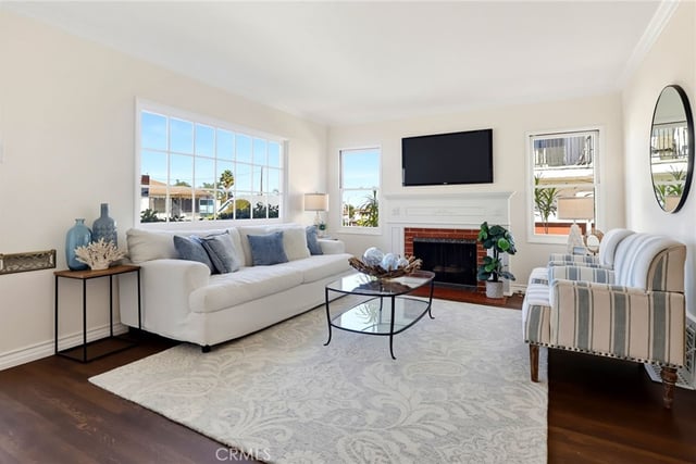 1129 W 9th Street W, San Pedro, CA 90731 — photo 8 of 54