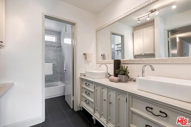 909 N Sierra Bonita Avenue 314, Los Angeles, CA 90046 — photo 19 of 28