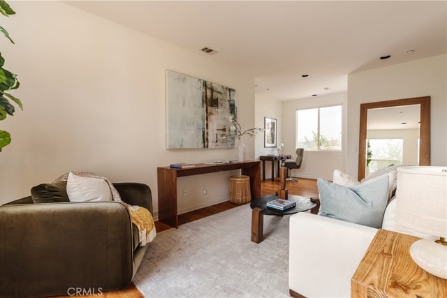 747 E Milford Street, Los Angeles, CA 90042 — photo 20 of 48