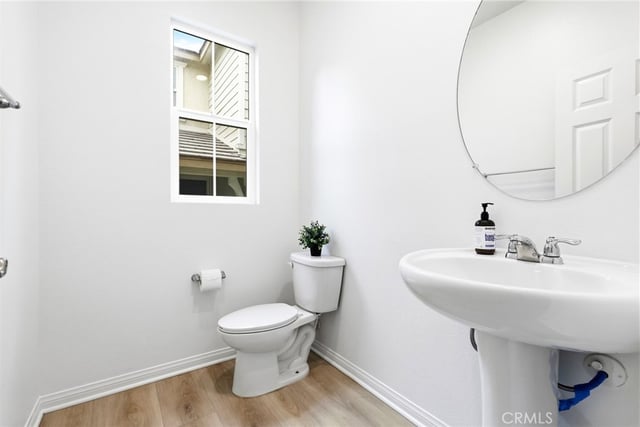 27464 Honeydew Court, Saugus, CA 91350 — photo 5 of 38