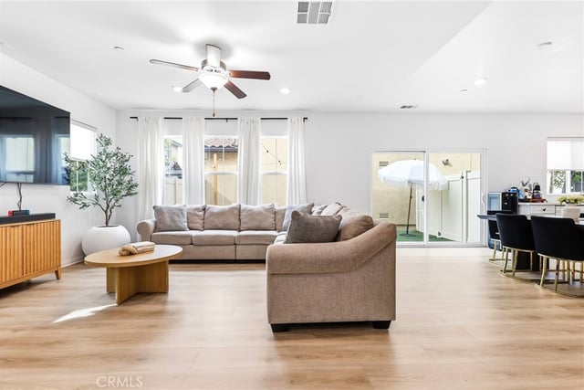 27464 Honeydew Court, Saugus, CA 91350 — photo 8 of 38