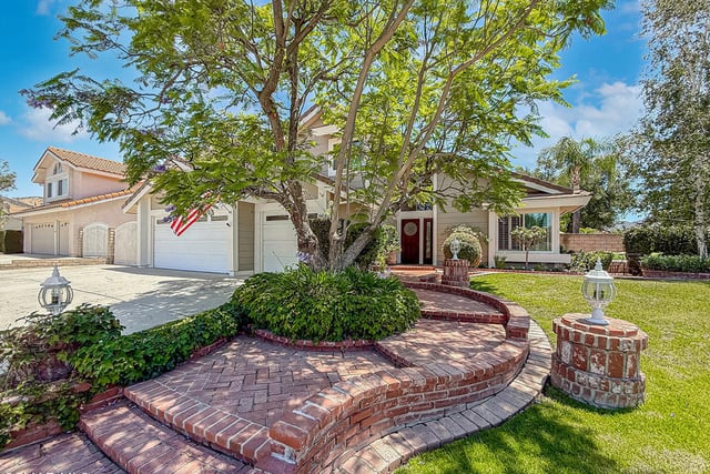 2990 Klamath Avenue, Simi Valley, CA 93063 — photo 3 of 60