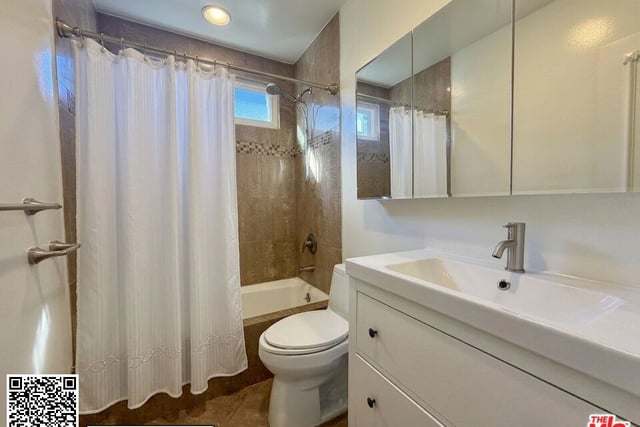 937 5th Street 8, Santa Monica, CA 90403 — photo 16 of 20
