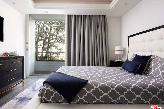 1100 Alta Loma Road 504, West Hollywood, CA 90069 — photo 16 of 21