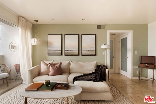 1021 N Crescent Heights Boulevard 207, Los Angeles, CA 90046 — photo 5 of 26