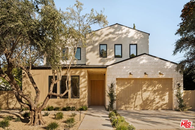 4724 Halbrent Avenue, Sherman Oaks, CA 91403 — photo 2 of 36