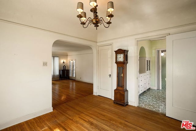 1902 Georgina Avenue, Santa Monica, CA 90402 — photo 10 of 32