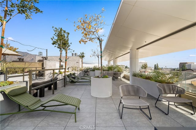 709 E Walnut Street 215, Pasadena, CA 91101 — photo 19 of 31