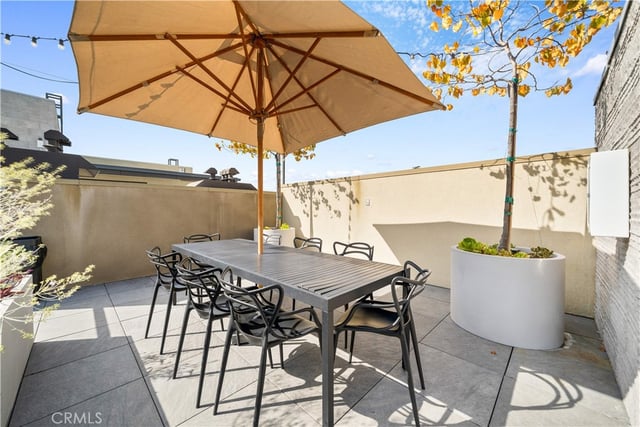 709 E Walnut Street 215, Pasadena, CA 91101 — photo 21 of 31