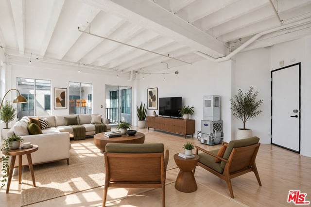 312 W 5th Street 1112, Los Angeles, CA 90013 — photo 12 of 53