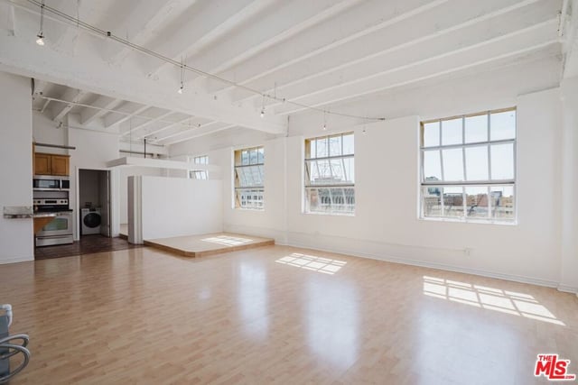 312 W 5th Street 1112, Los Angeles, CA 90013 — photo 15 of 53