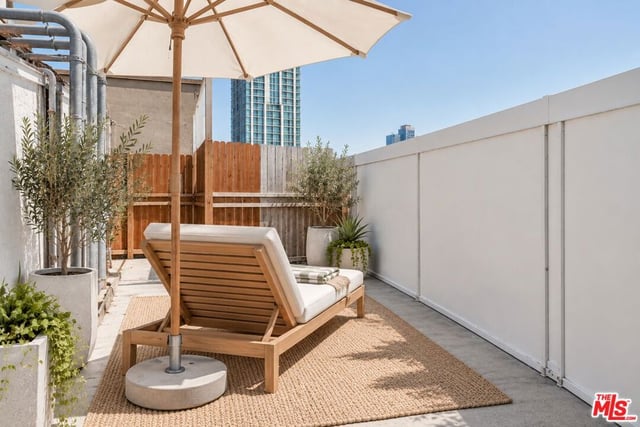 312 W 5th Street 1112, Los Angeles, CA 90013 — photo 38 of 53