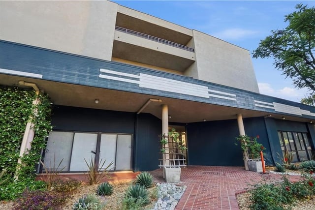 4499 Via Marisol 340, Los Angeles, CA 90042 — photo 23 of 32