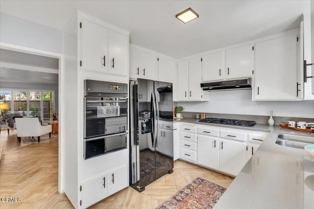 640 Wilcox Avenue, Los Angeles, CA 90004 — photo 18 of 48