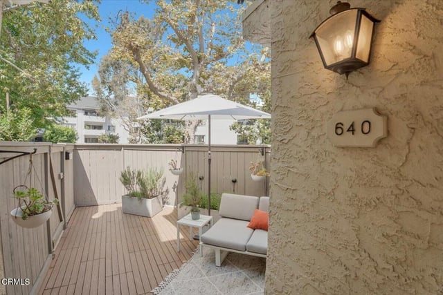 640 Wilcox Avenue, Los Angeles, CA 90004 — photo 3 of 48