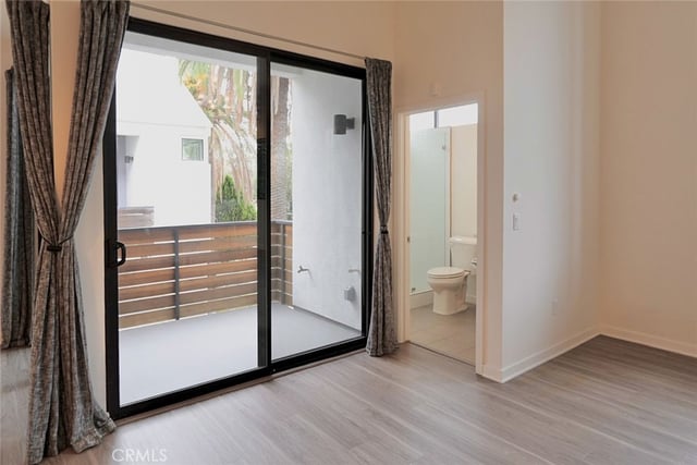 10700 W Octave, North Hollywood, CA 91601 — photo 10 of 38