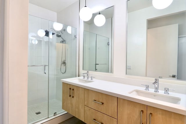 10700 W Octave, North Hollywood, CA 91601 — photo 3 of 38