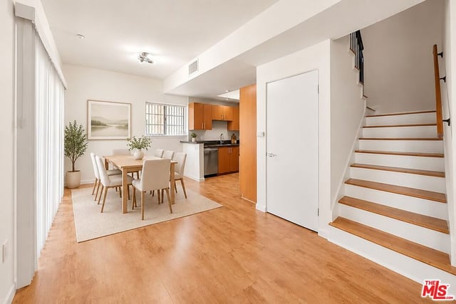 2864 Sunset Place 201, Los Angeles, CA 90005 — photo 5 of 30