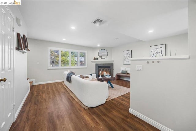 163 N Parkwood AVE APT 3, Pasadena, CA 91107 — photo 11 of 32
