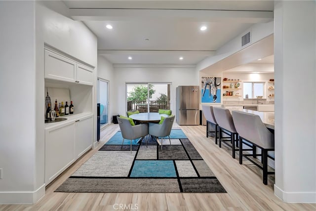 4330 4332 Alhama Dr, Woodland Hills, CA 91364 — photo 12 of 57