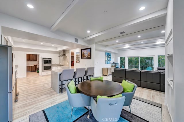 4330 4332 Alhama Dr, Woodland Hills, CA 91364 — photo 15 of 57