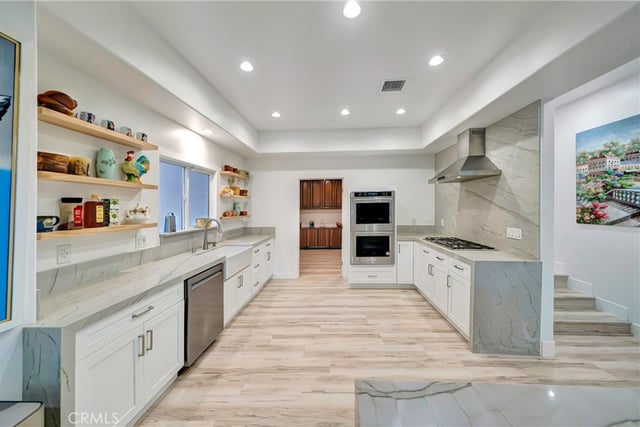 4330 4332 Alhama Dr, Woodland Hills, CA 91364 — photo 16 of 57