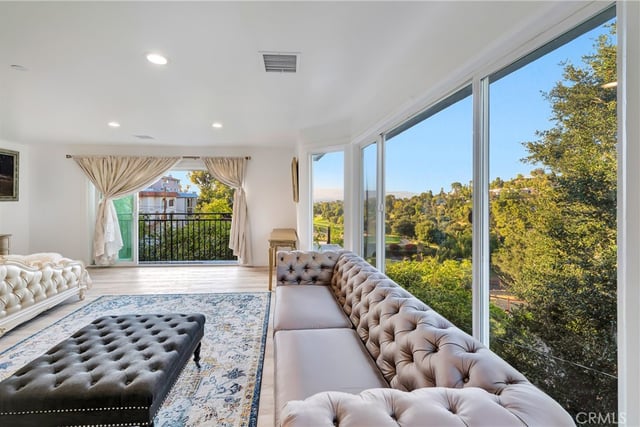 4330 4332 Alhama Dr, Woodland Hills, CA 91364 — photo 30 of 57