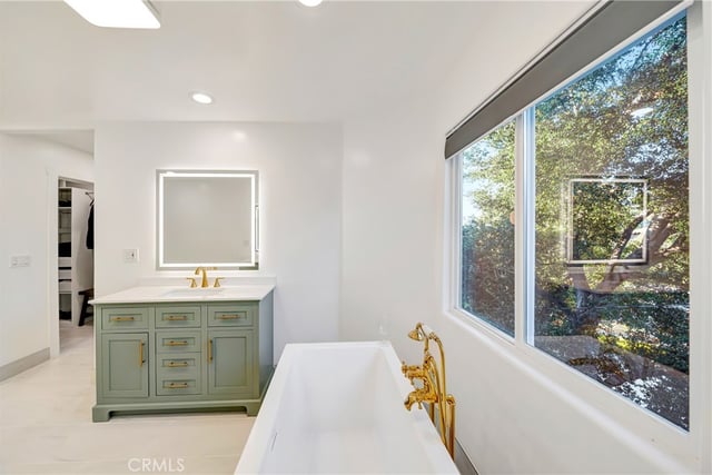 4330 4332 Alhama Dr, Woodland Hills, CA 91364 — photo 33 of 57