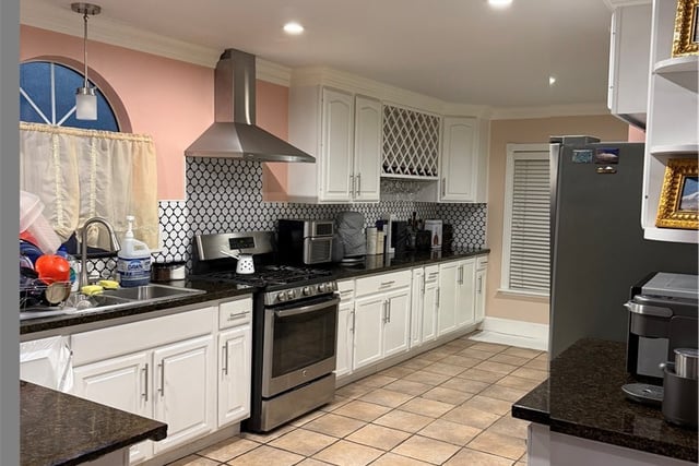 2530 Alden E Alden, Simi Valley, CA 93065 — photo 12 of 15